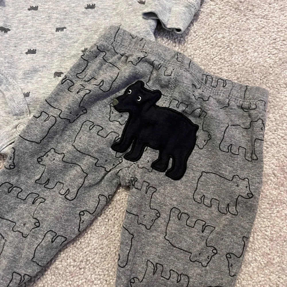 ⭐️5/$25⭐️ Carter’s 2-Piece Gray Bear Baby Outfit 3M